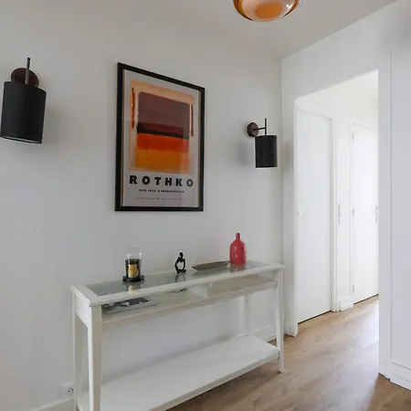 Charming Cocoon With A View Of The Eiffel Tower Apartamento Paris
