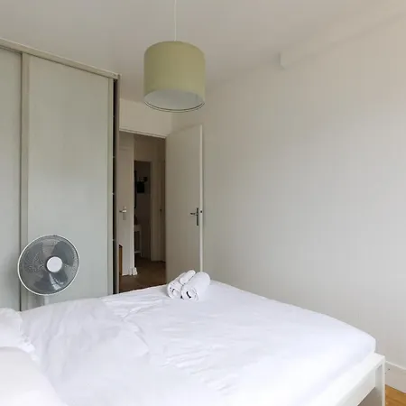 Apartamento Charming Cocoon With A View Of The Eiffel Tower Paris