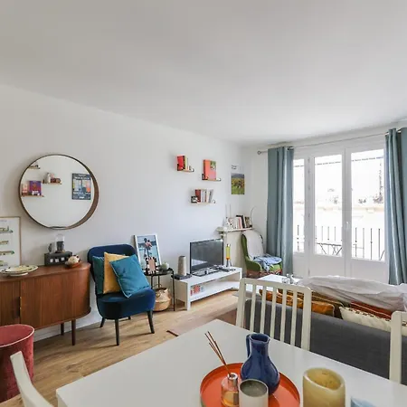 Apartamento Charming Cocoon With A View Of The Eiffel Tower Paris