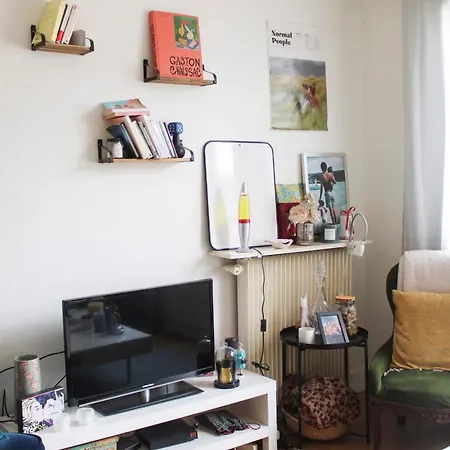 Charming Cocoon With A View Of The Eiffel Tower Apartamento